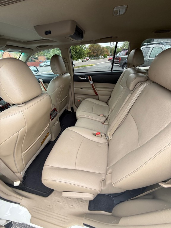 2012 Toyota Highlander Image 10