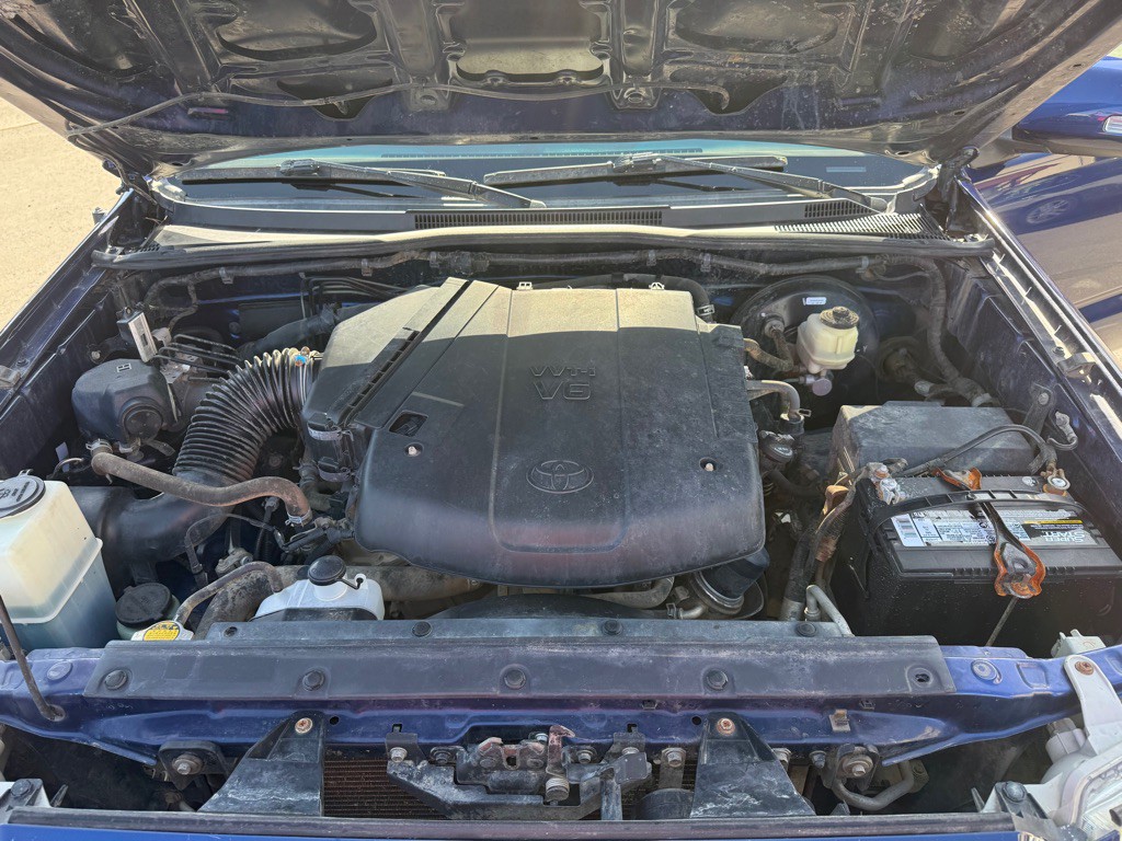 2015 Toyota Tacoma Image 12