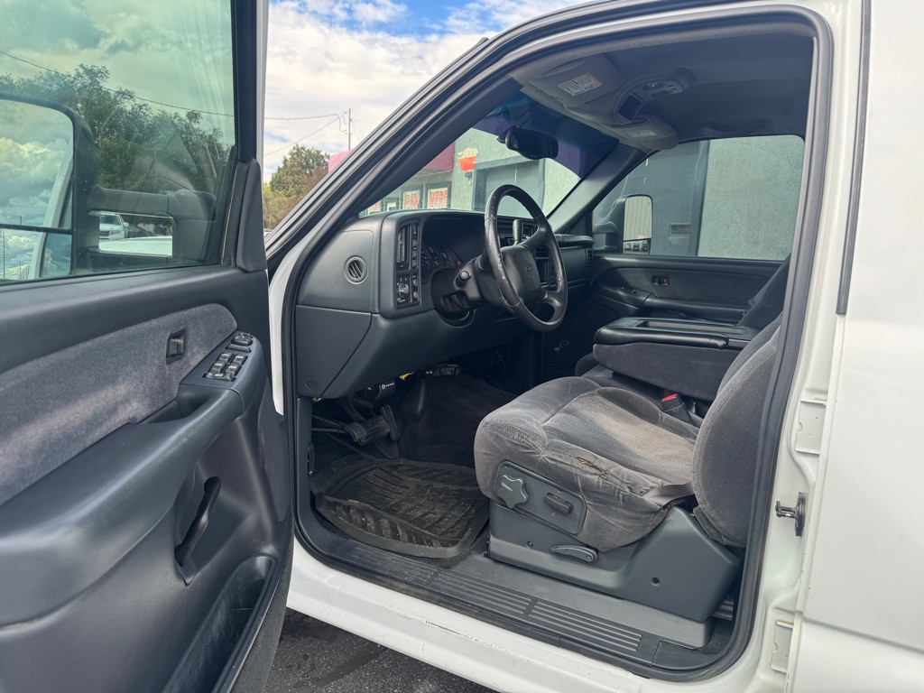 2002 Chevrolet Silverado 1500 Image 7