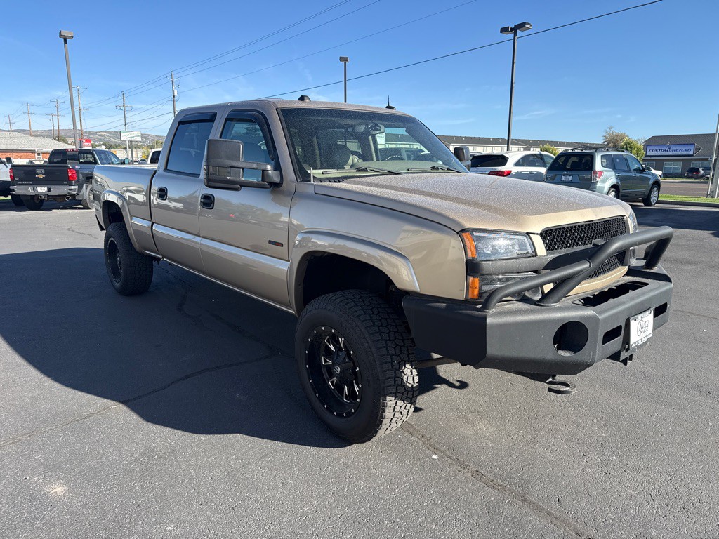 2004 Chevrolet Silverado 1500 Image 3