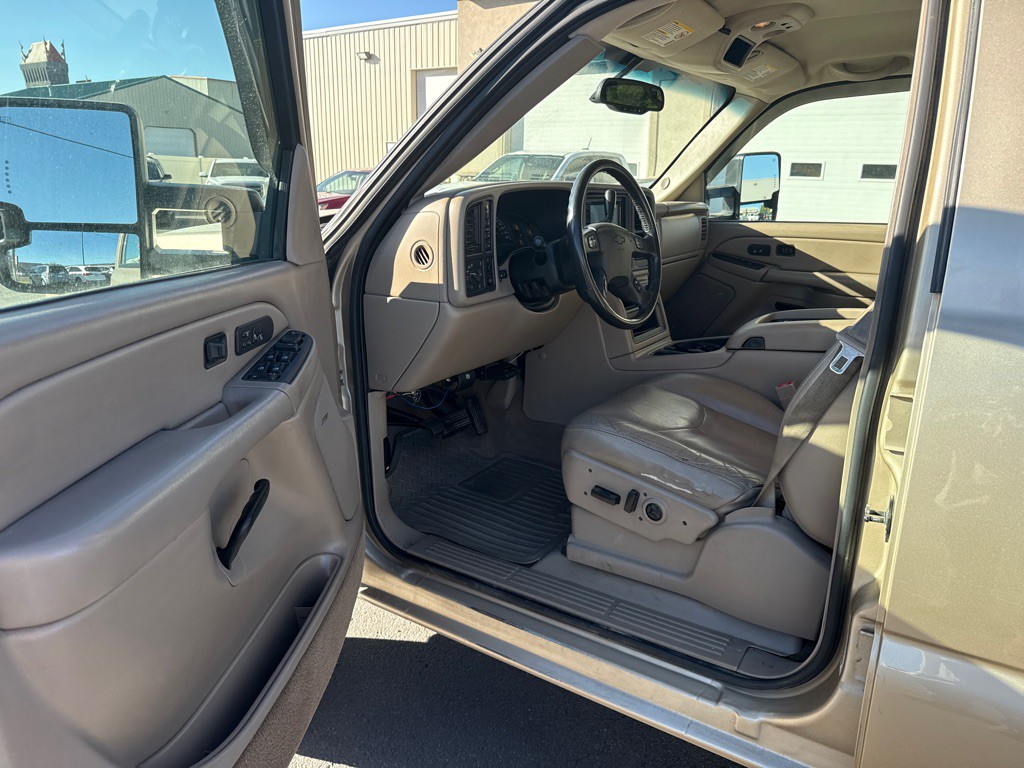 2004 Chevrolet Silverado 1500 Image 7
