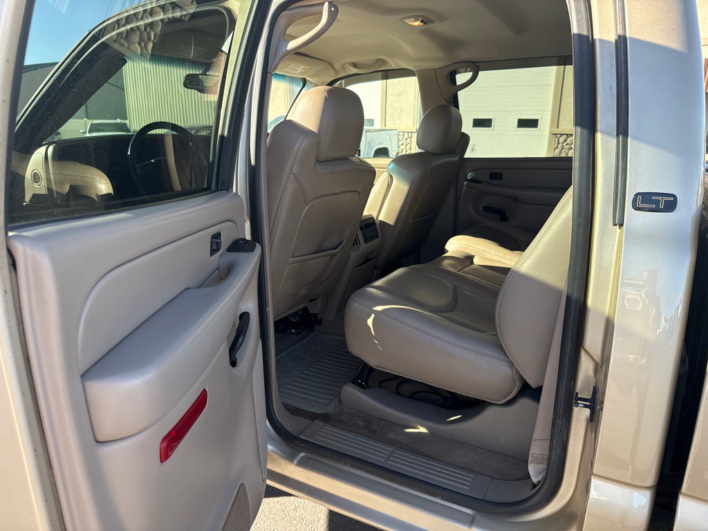 2004 Chevrolet Silverado 1500 Image 8
