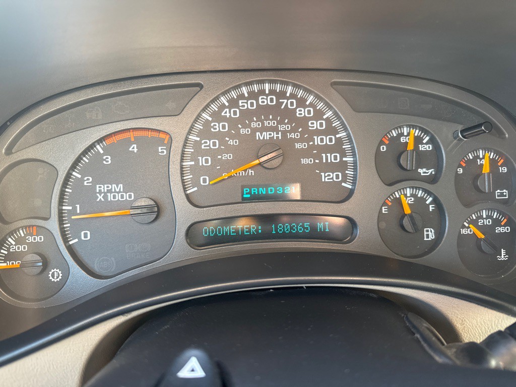 2004 Chevrolet Silverado 1500 Image 11