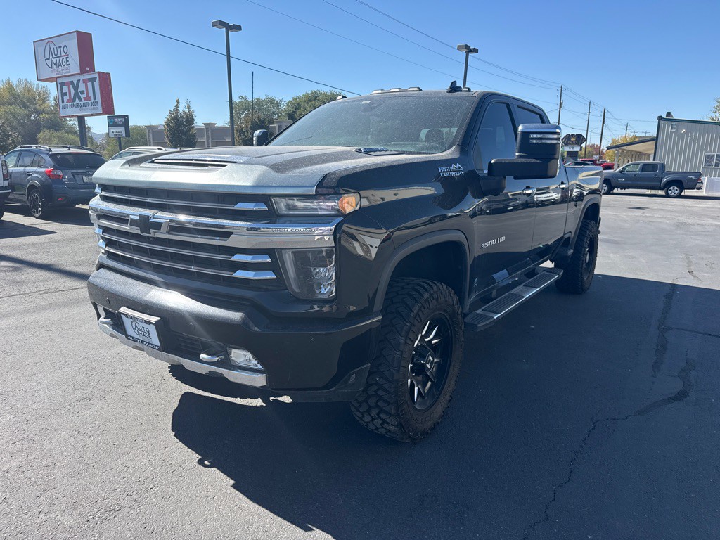 2020 Chevrolet Silverado 1500 Image 2