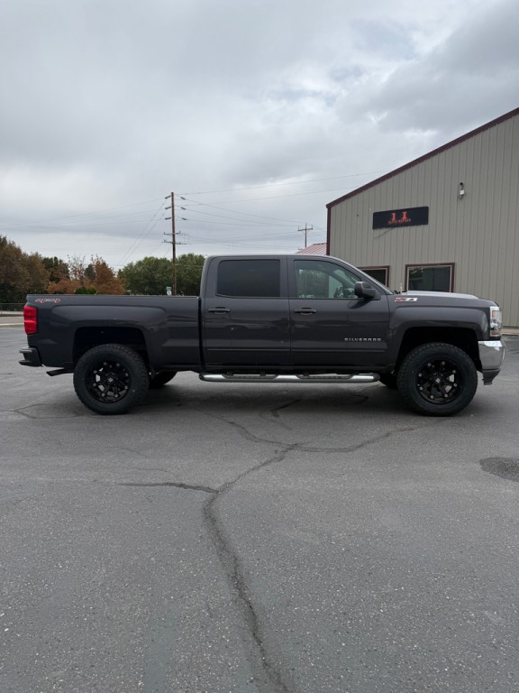 2016 Chevrolet Silverado 1500 Image 2