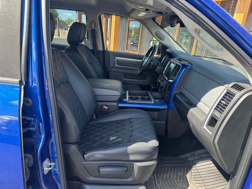 2015 RAM 1500 Image 12