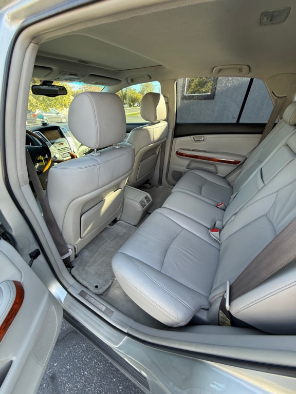 2005 Lexus RX Image 11