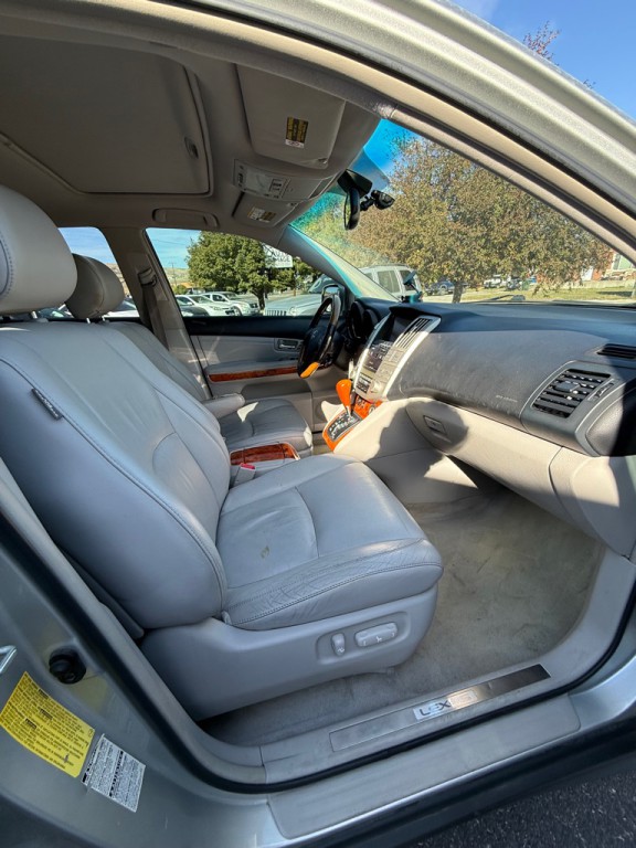 2005 Lexus RX Image 13