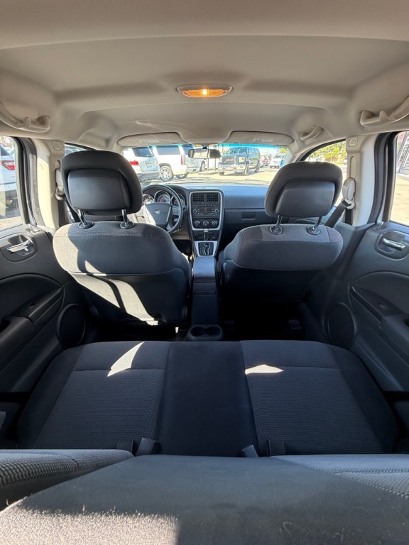 2010 Dodge Caliber Image 10