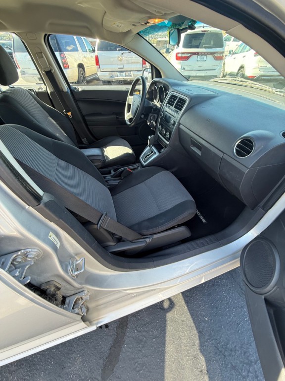 2010 Dodge Caliber Image 12
