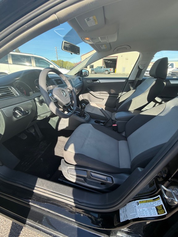 2017 Volkswagen Jetta Image 12