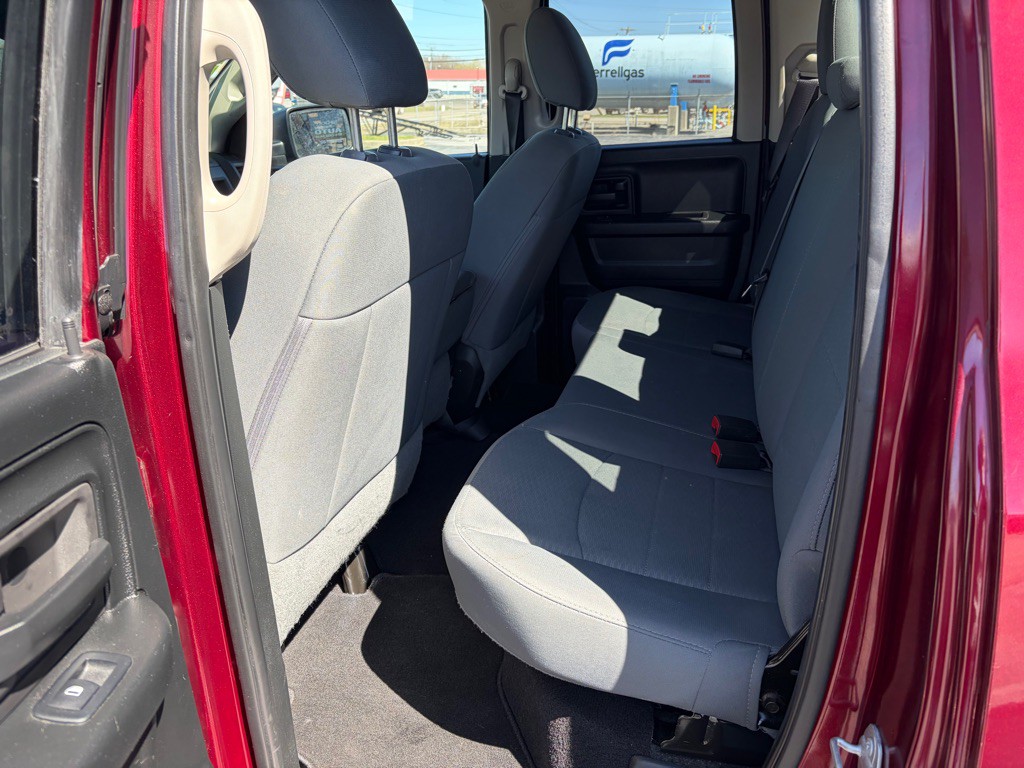 2017 RAM 1500 Image 6