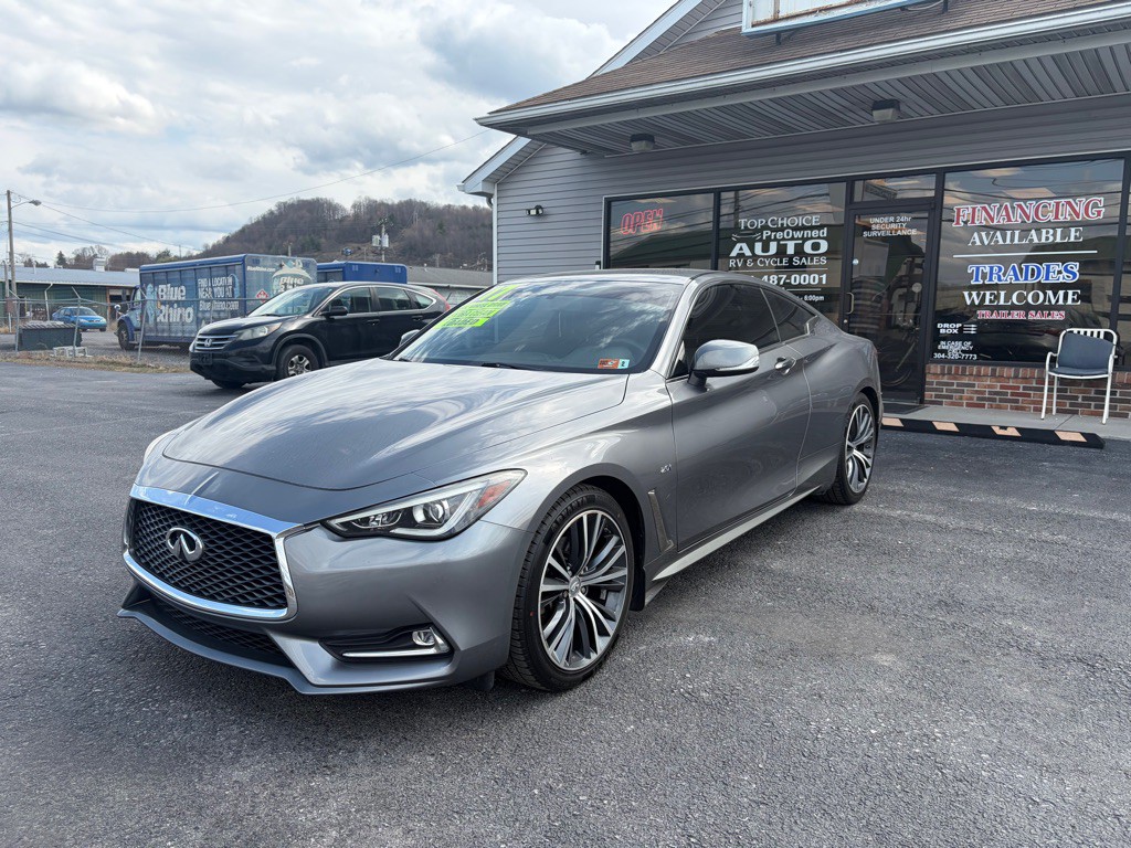 2017 INFINITI Q60 Image 1