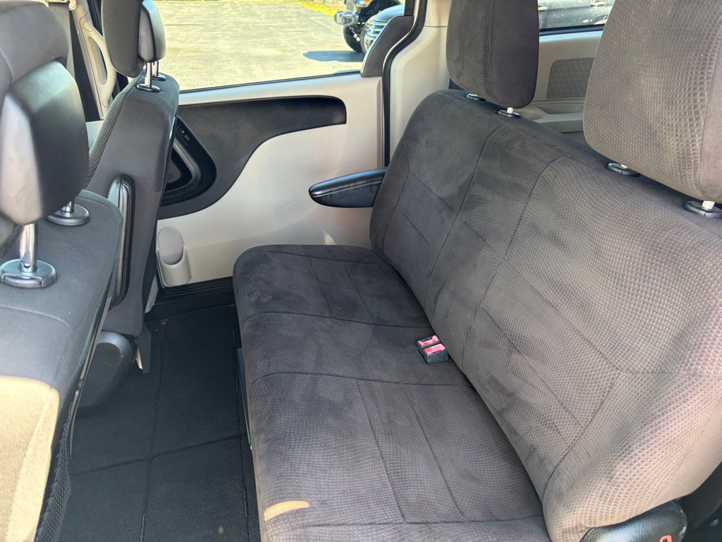 2017 Dodge Grand Caravan Image 6