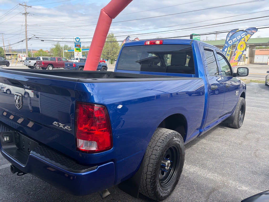 2019 RAM 1500 Image 3