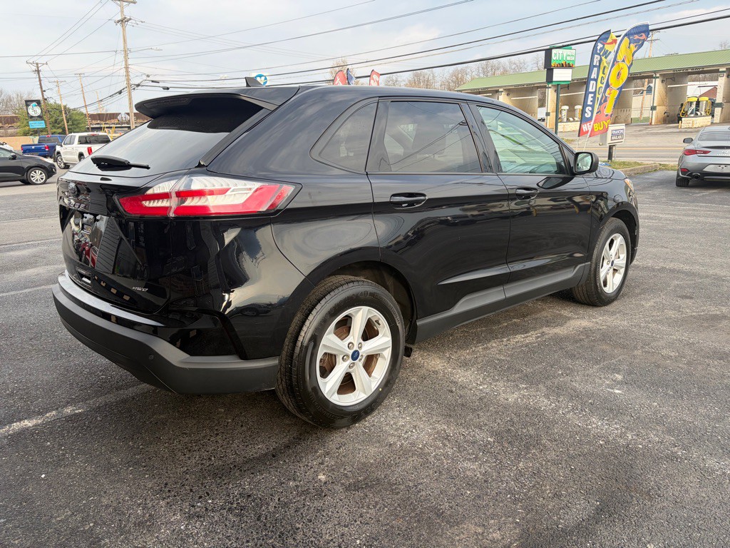 2021 Ford Edge Image 3