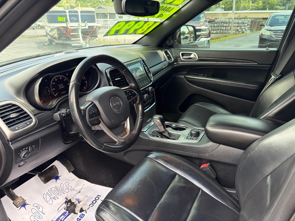 2020 Jeep Grand Cherokee Image 3
