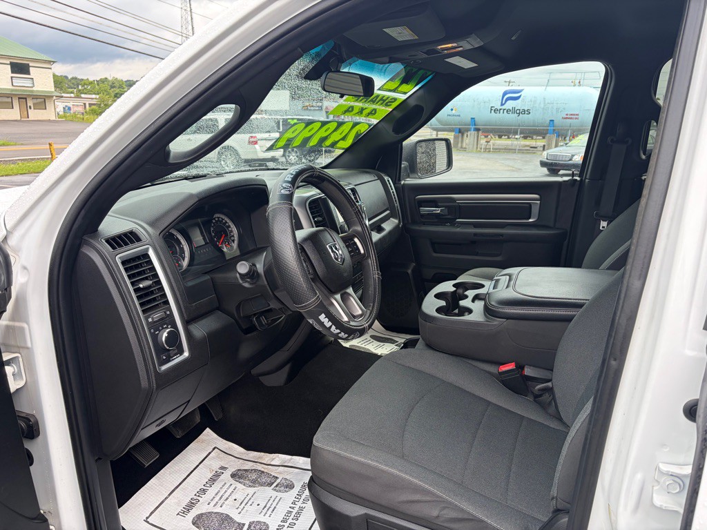 2022 RAM 1500 Image 6