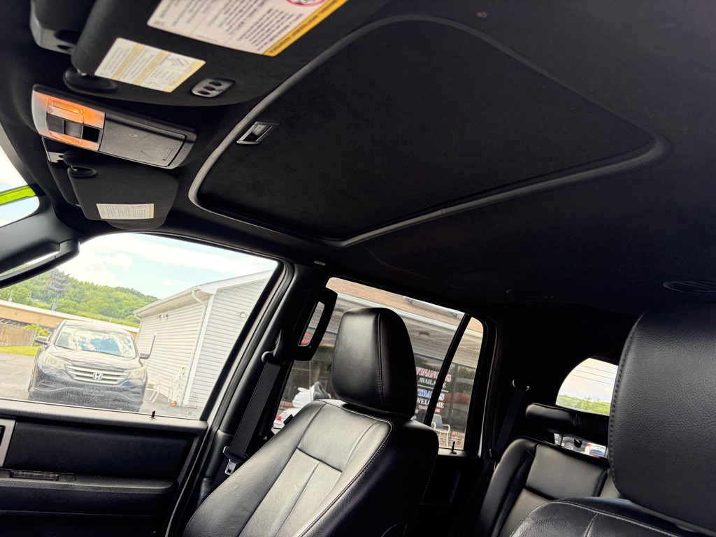 2016 Ford Expedition Image 7