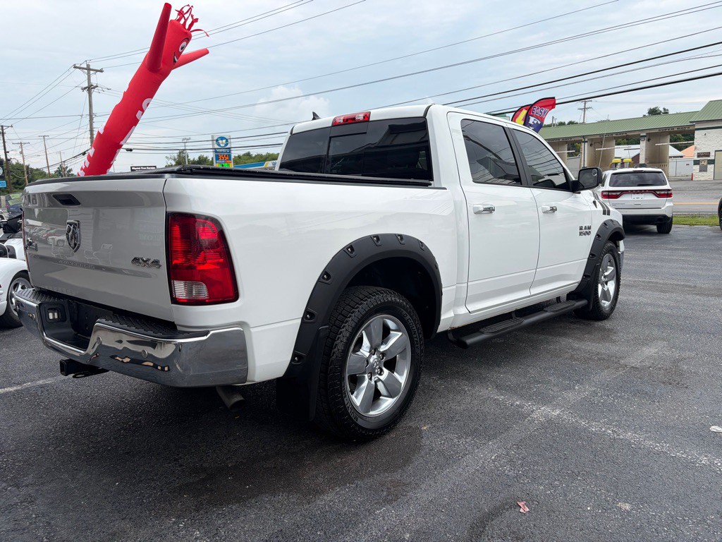 2017 RAM 1500 Image 3