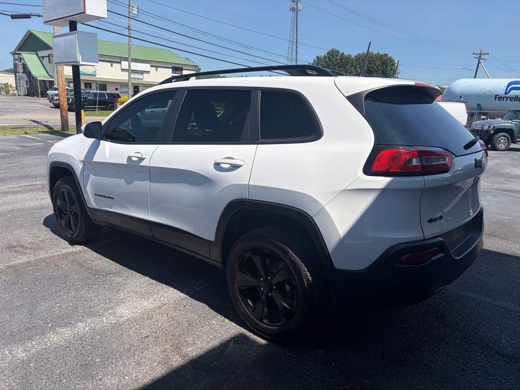 2018 Jeep Cherokee Image 3