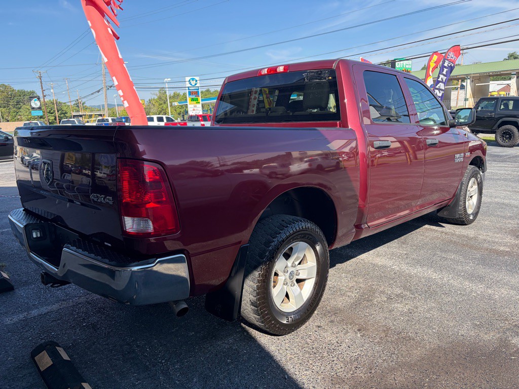 2016 RAM 1500 Image 3