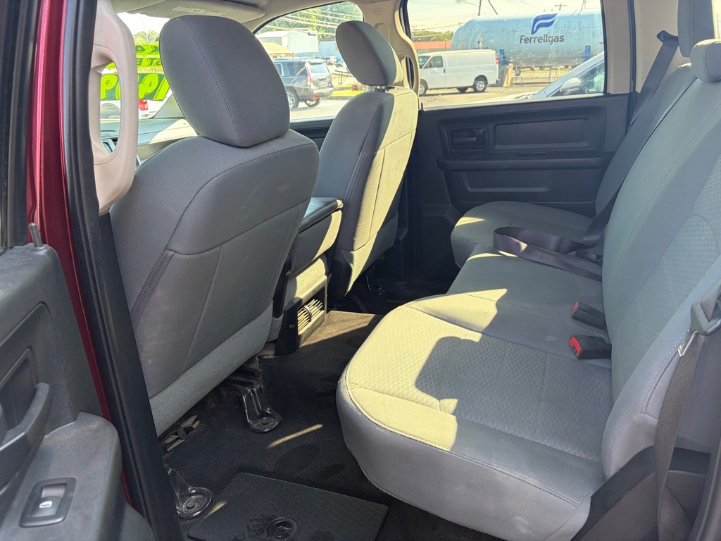 2016 RAM 1500 Image 7