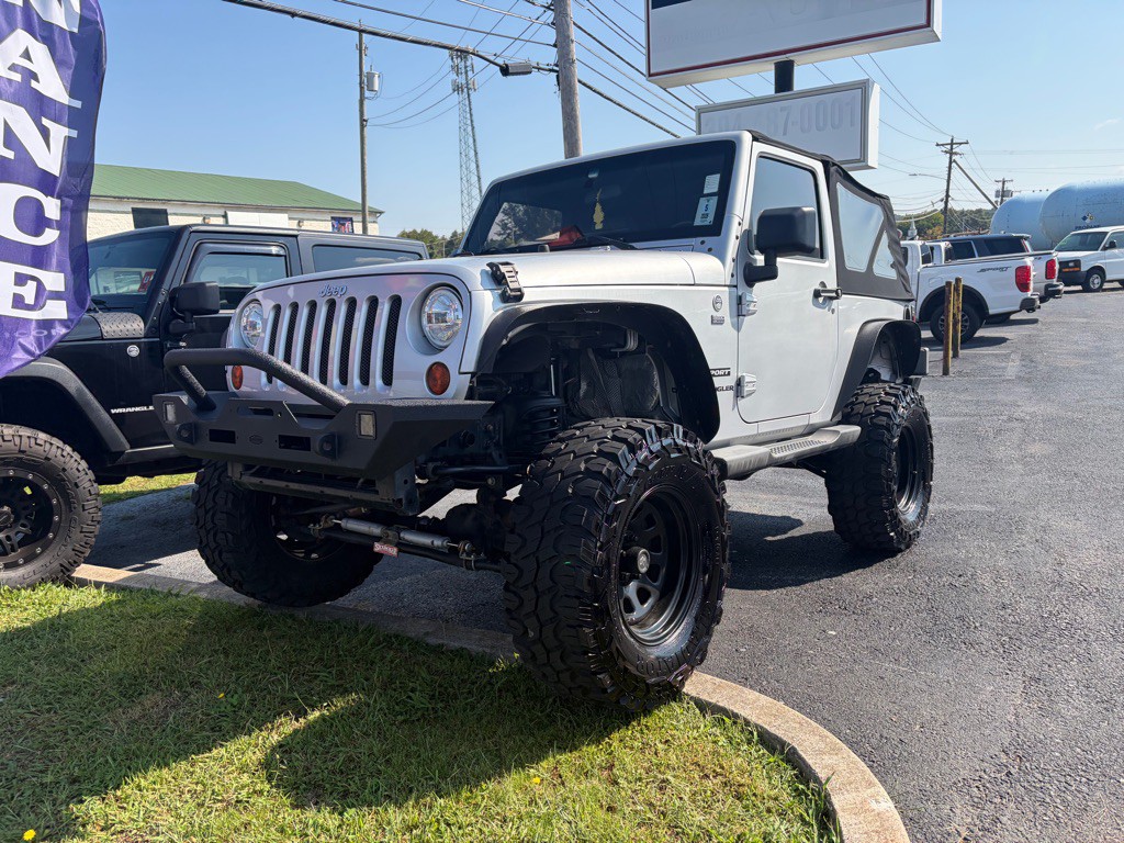 2010 Jeep Wrangler Image 1