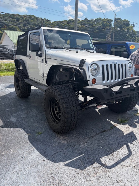 2010 Jeep Wrangler Image 2