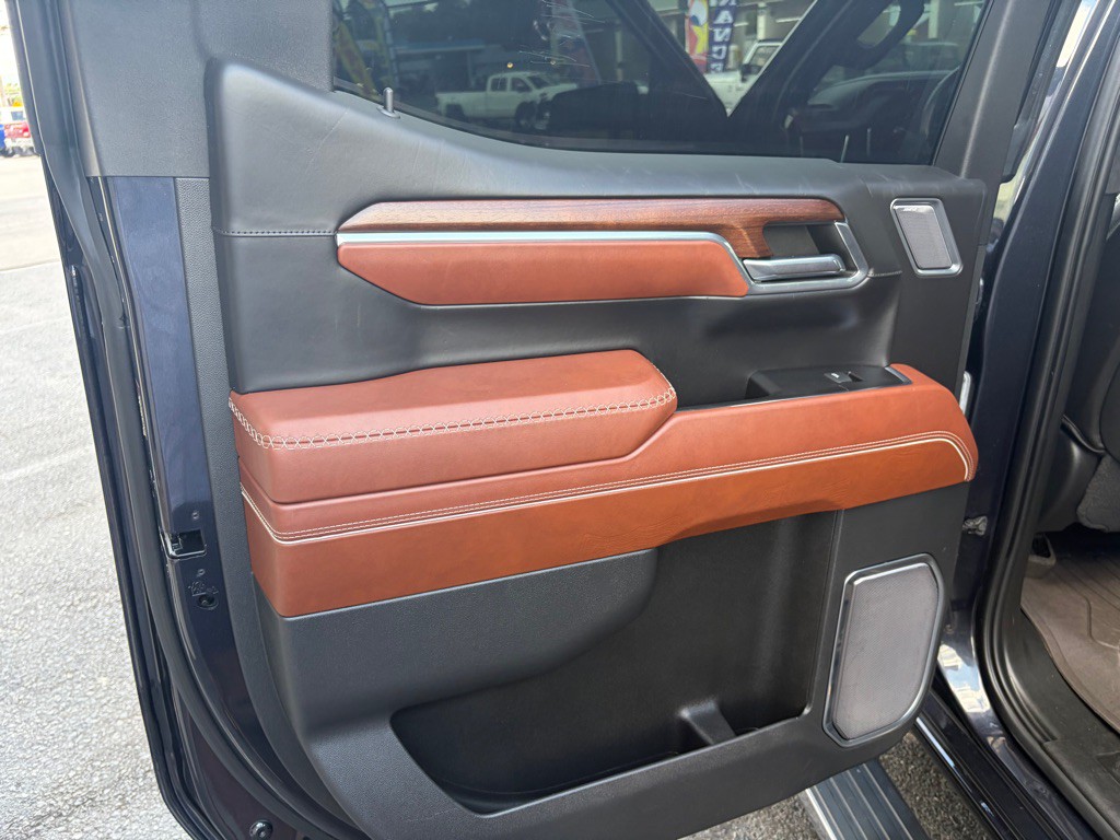 2023 GMC Sierra Image 9
