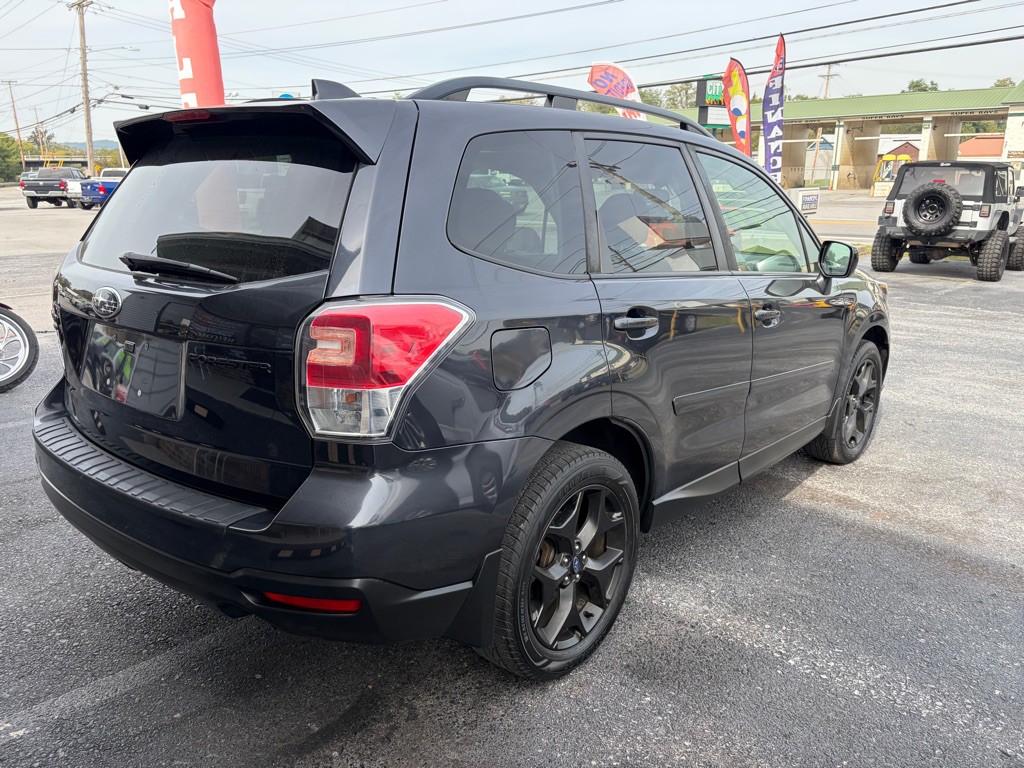 2018 Subaru Forester Image 3