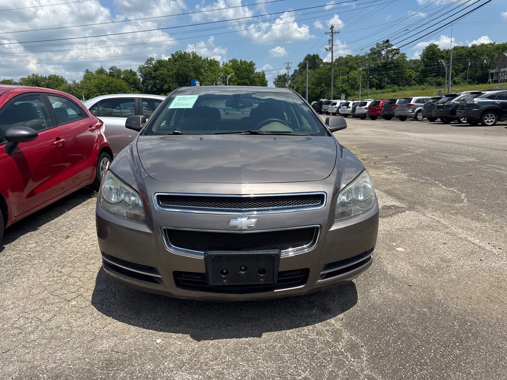 2011 Chevrolet Malibu Image 3
