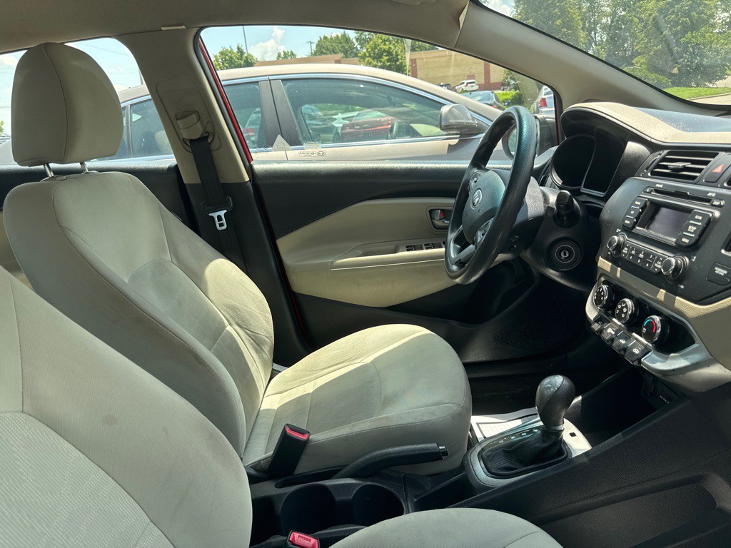 2013 Kia Rio Image 5