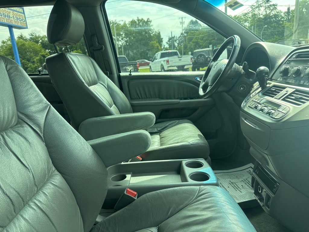 2010 Honda Odyssey Image 5