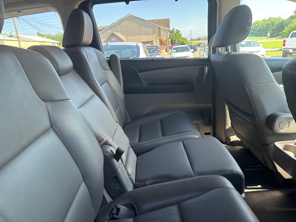 2011 Honda Odyssey Image 6