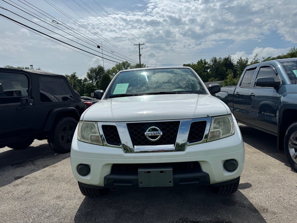 2012 Nissan Frontier Image 2