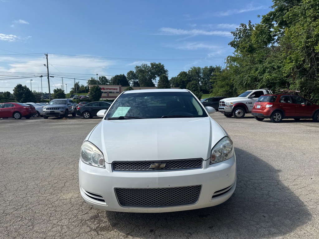 2016 Chevrolet Impala Image 2