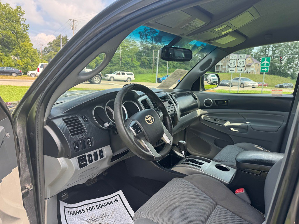 2012 Toyota Tacoma Image 9