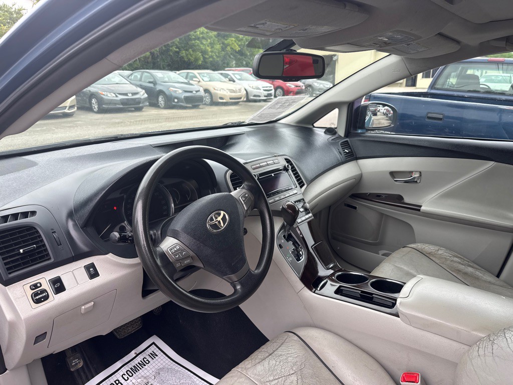 2011 Toyota Venza Image 5