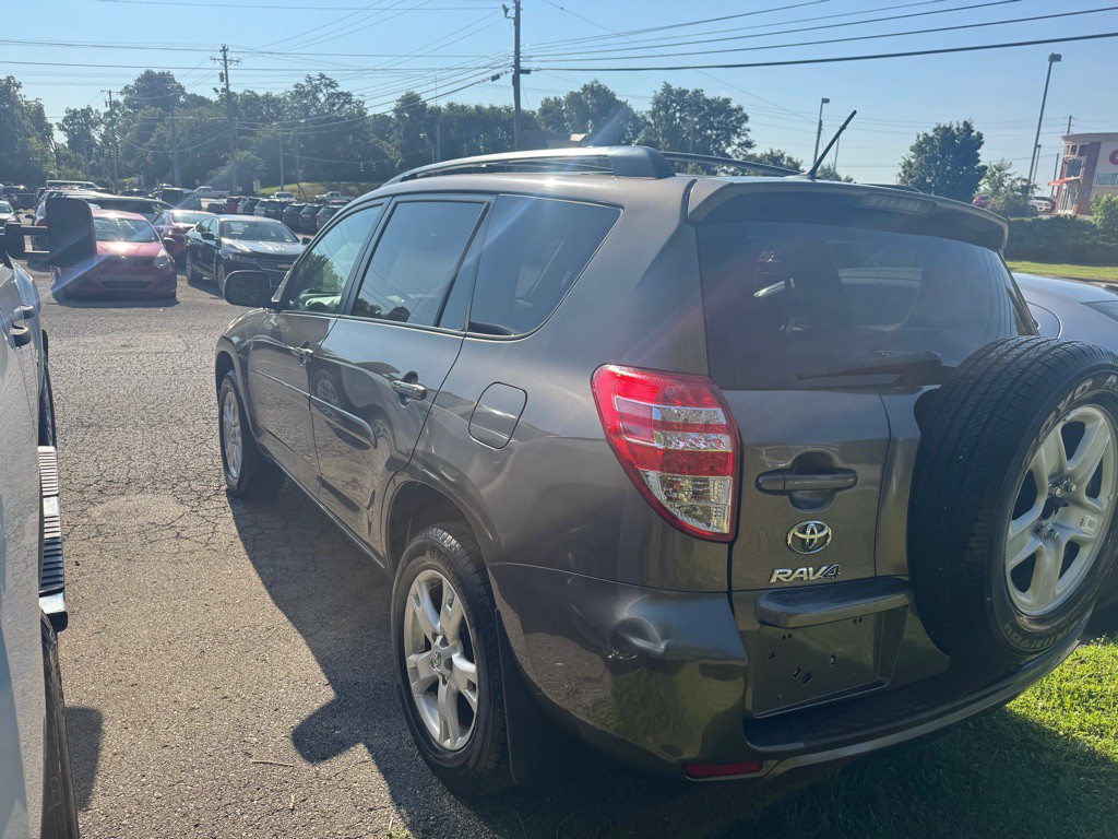 2011 Toyota Rav4 Image 4