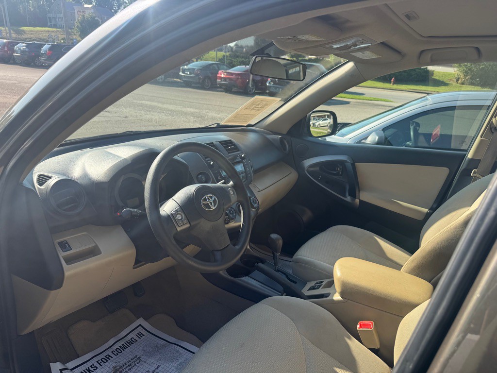 2011 Toyota Rav4 Image 5