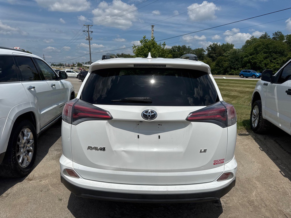 2017 Toyota Rav4 Image 10