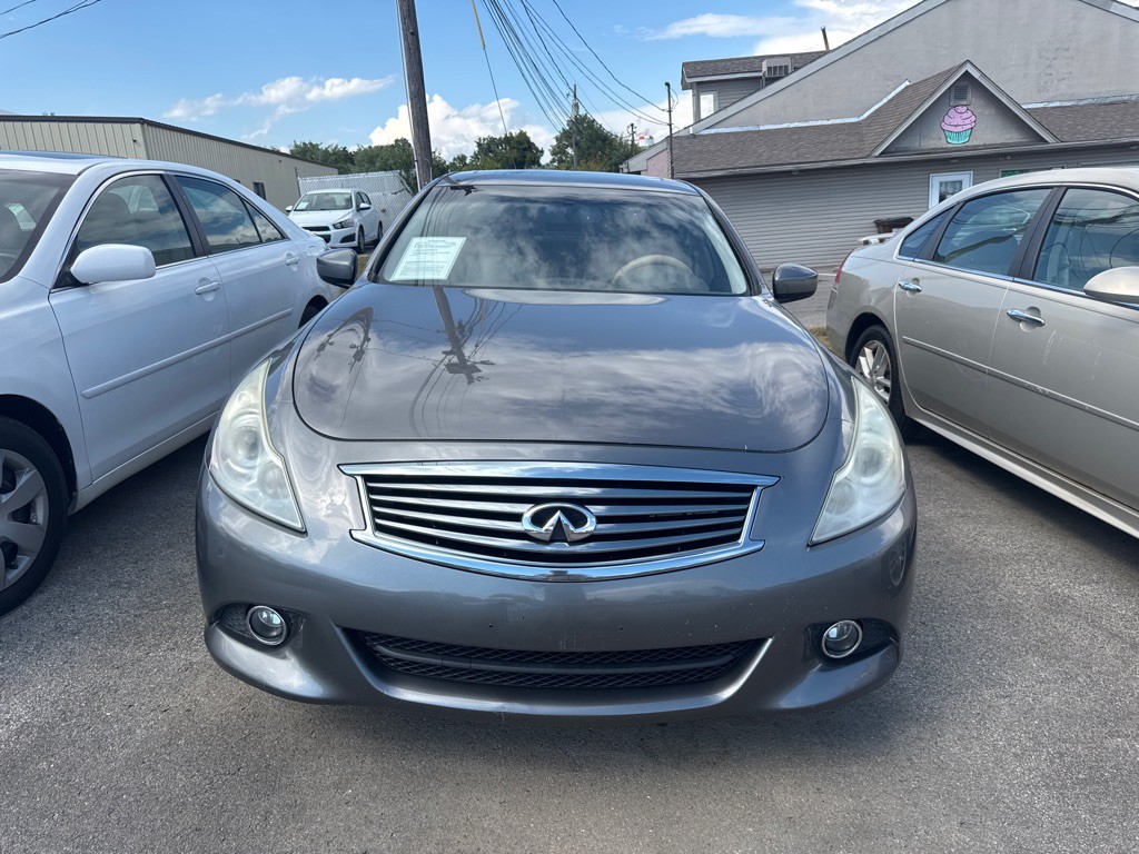 2013 INFINITI G37 Image 2