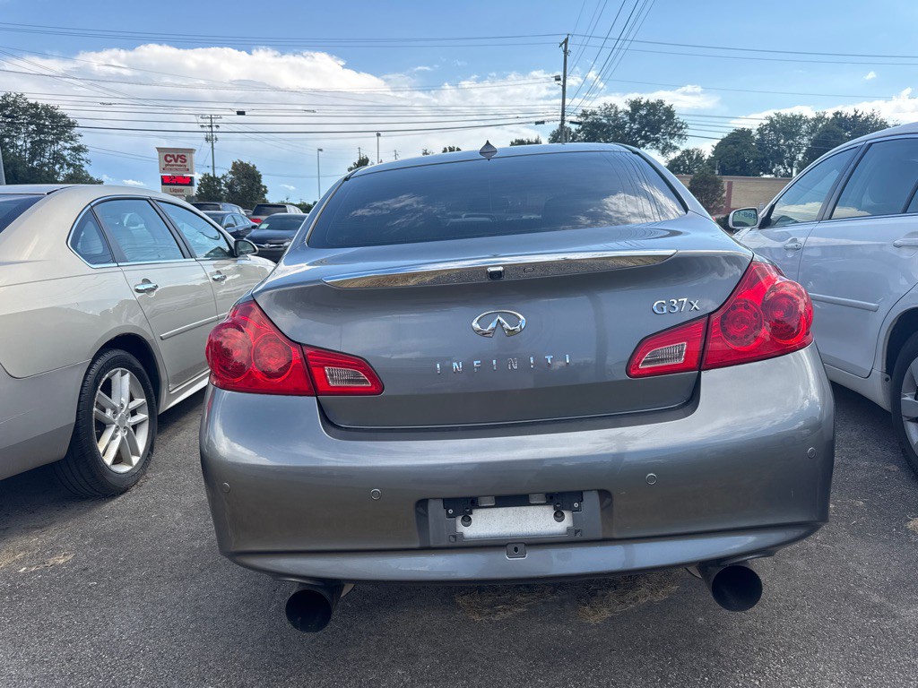2013 INFINITI G37 Image 4