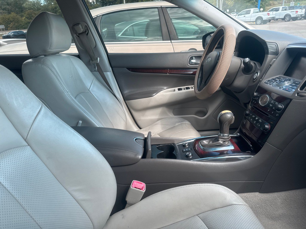 2013 INFINITI G37 Image 5