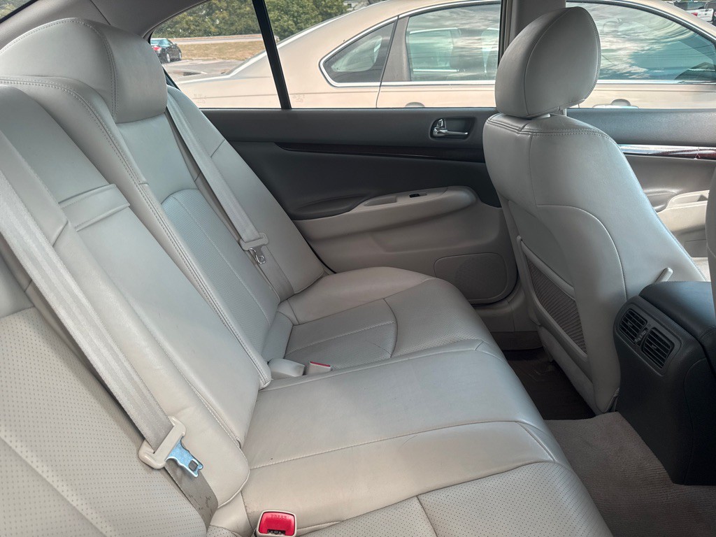 2013 INFINITI G37 Image 6