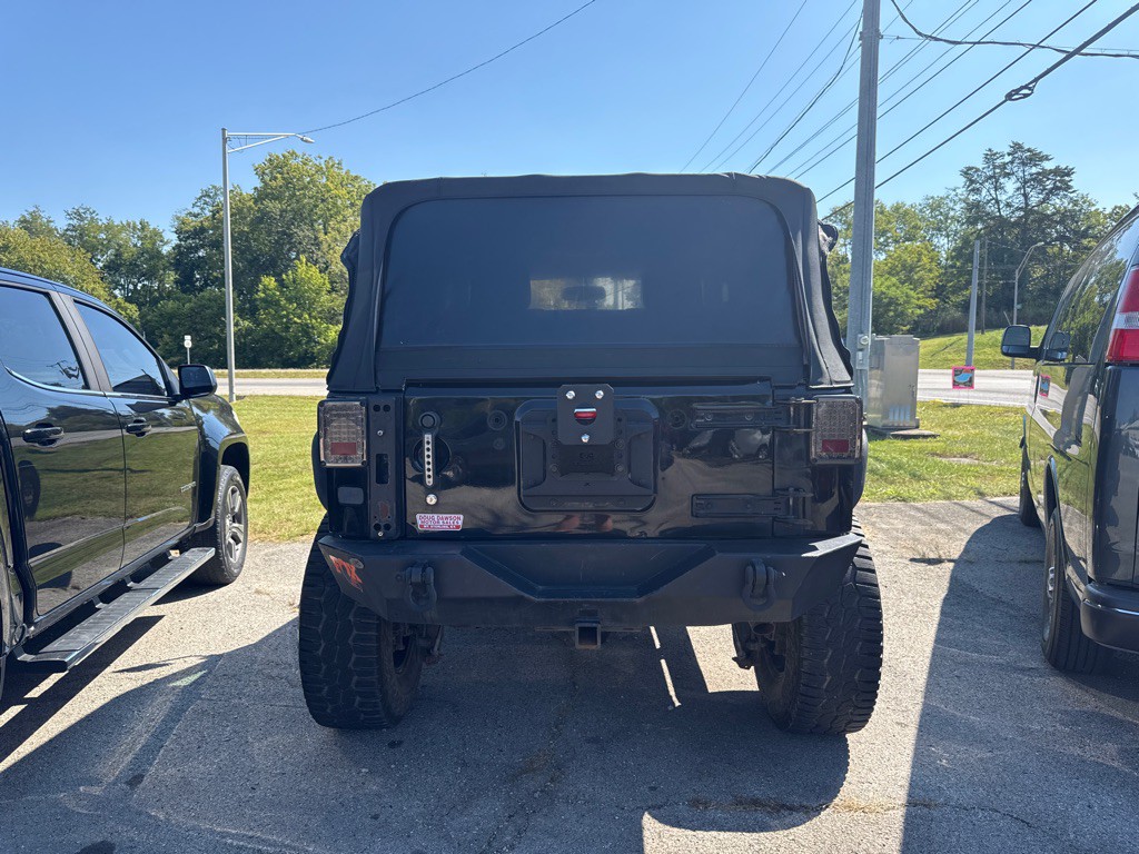 2013 Jeep Wrangler Image 4