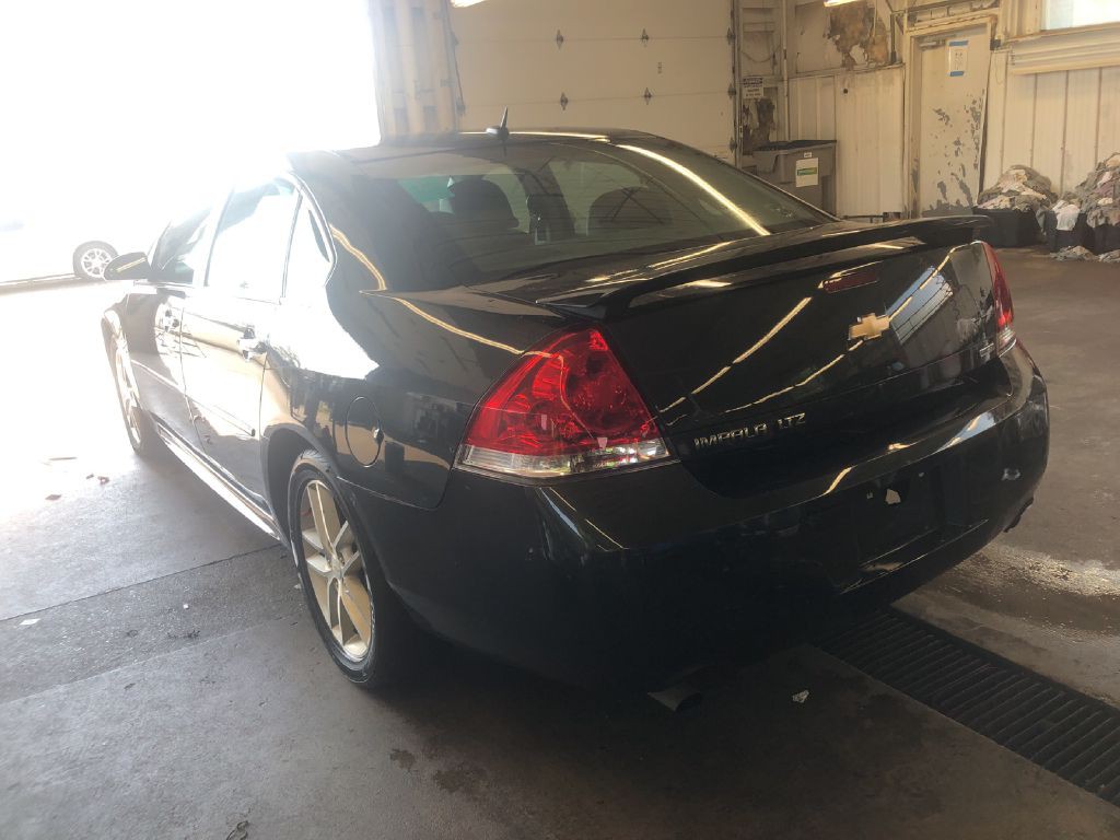 2016 Chevrolet Impala Image 2