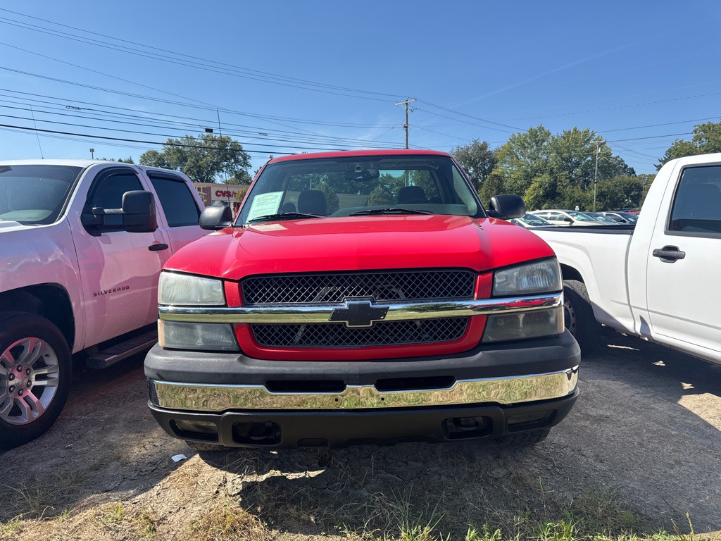 2004 Chevrolet Silverado 1500 Image 2
