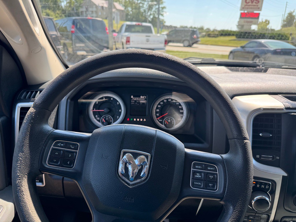 2016 RAM 1500 Image 9